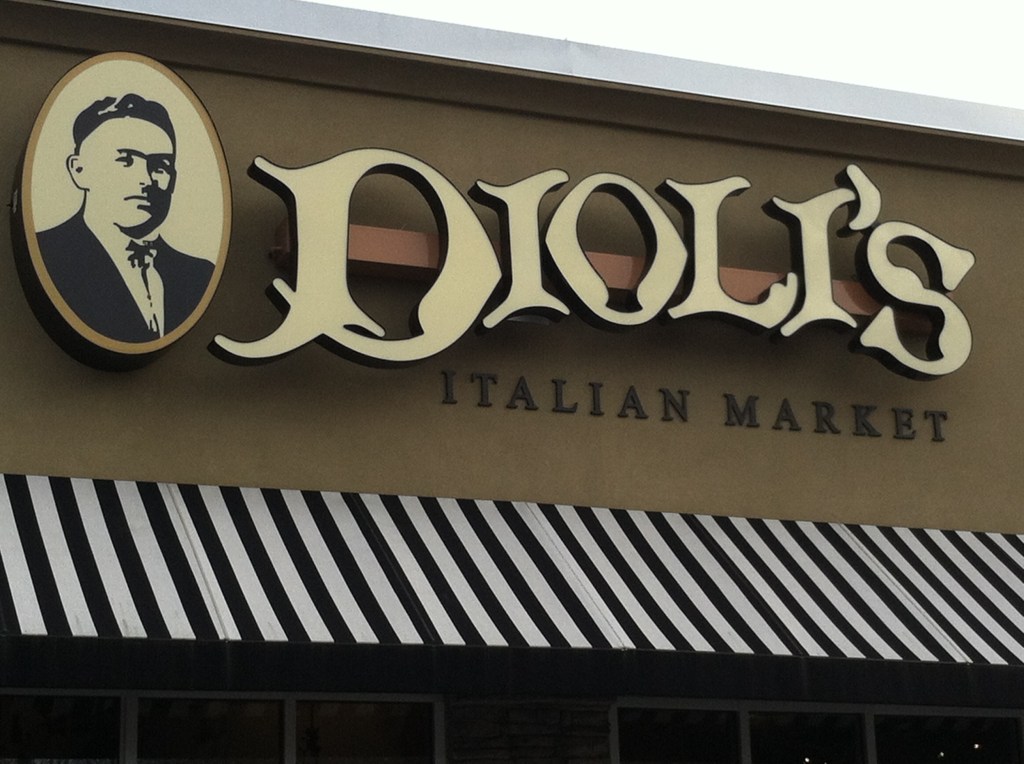 Dioli's Italian Market (front)